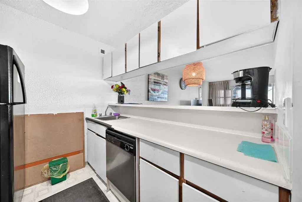 221 6 Avenue SE #2110