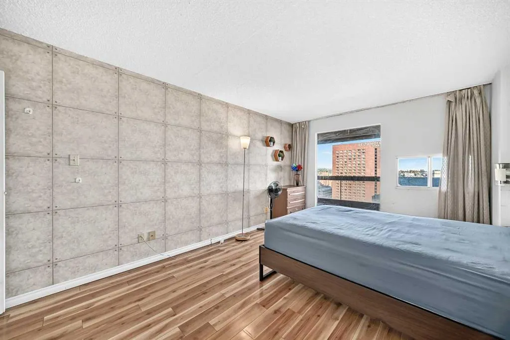 221 6 Avenue SE #2110