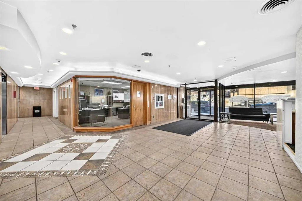 221 6 Avenue SE #2110