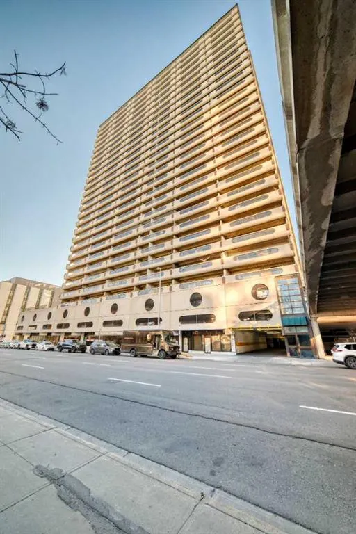 221 6 Avenue SE #2110
