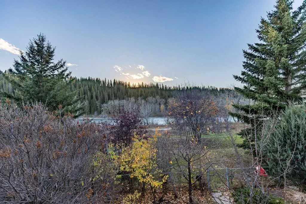 70 Riverview Circle