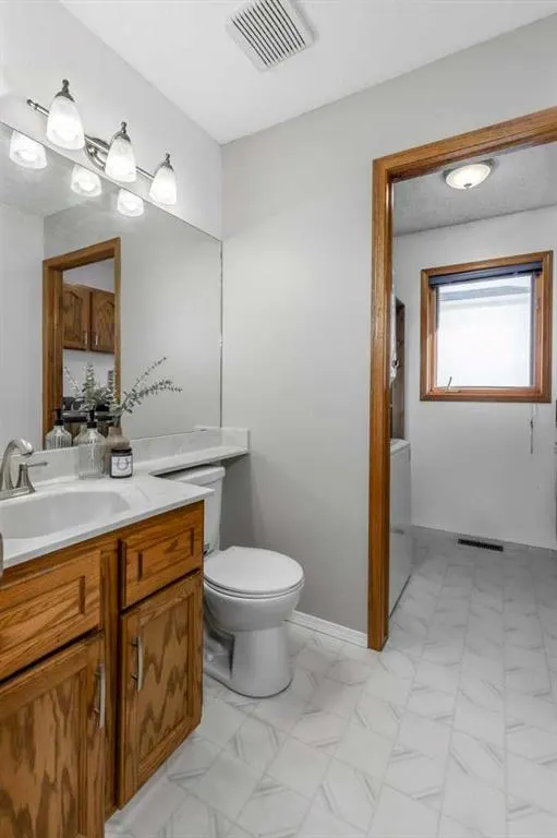 70 Riverview Circle
