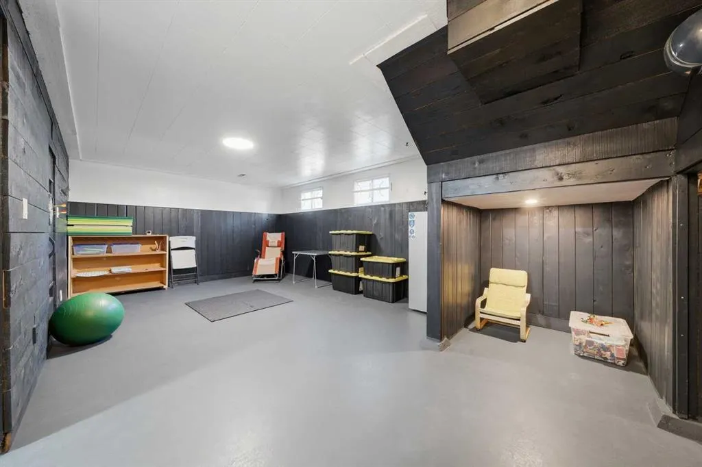 11116 Southdale Road SW