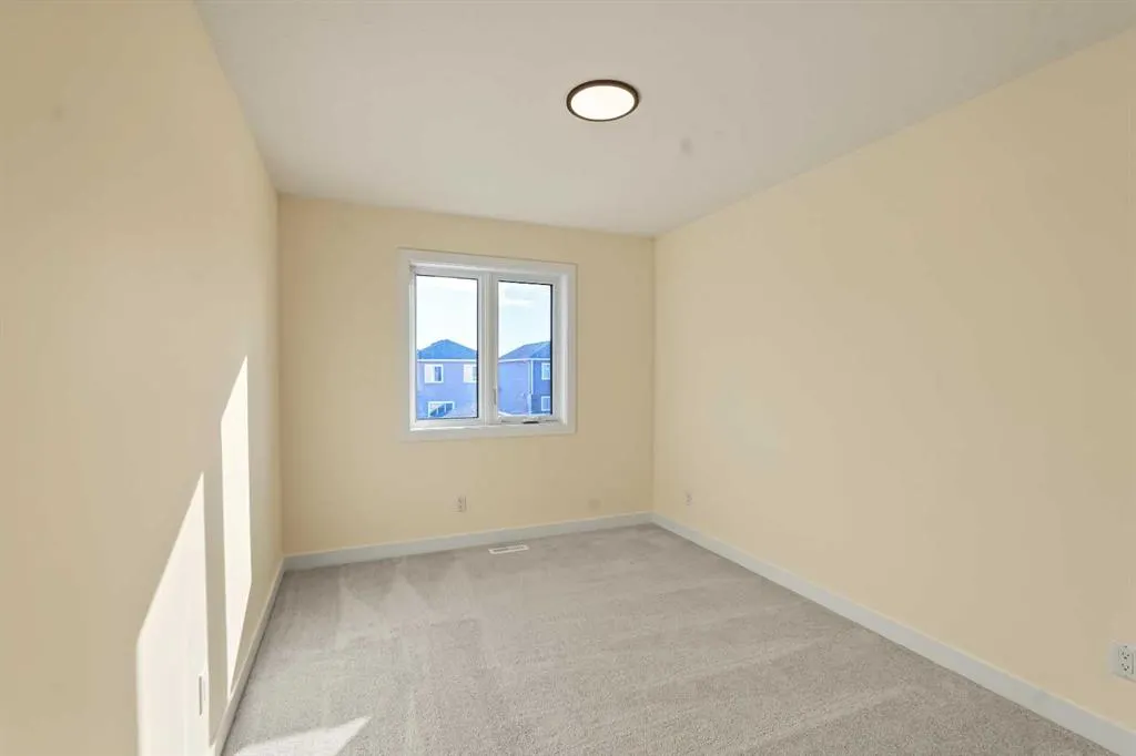 129 Bridgeport Gate
