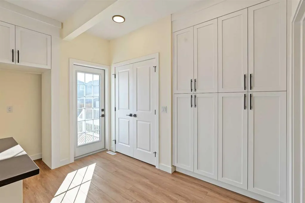 129 Bridgeport Gate