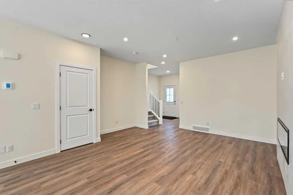 129 Bridgeport Gate