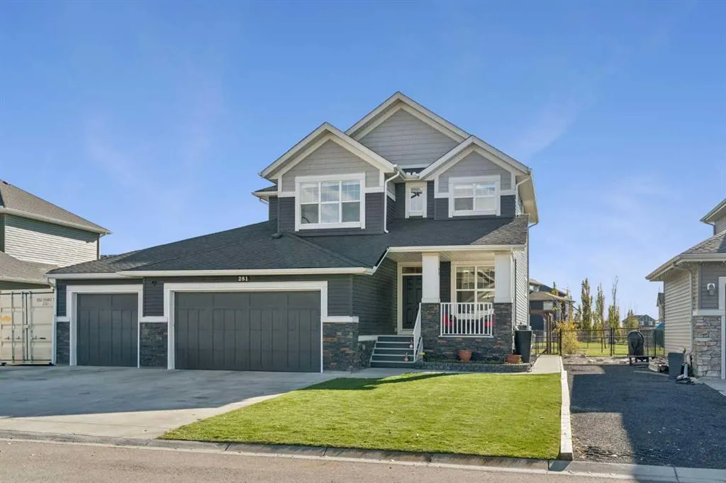 281 Boulder Creek Crescent SE