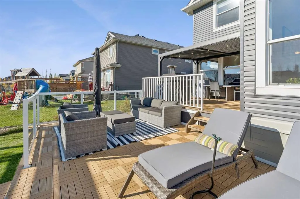 281 Boulder Creek Crescent SE