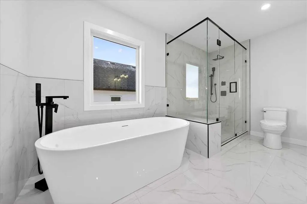 3 Lakewood Way