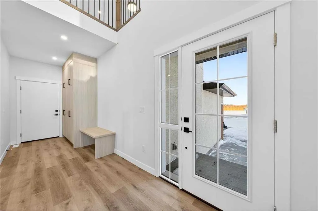 3 Lakewood Way
