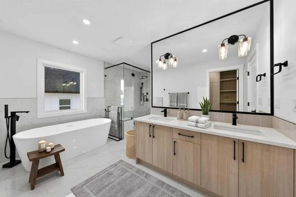 3 Lakewood Way