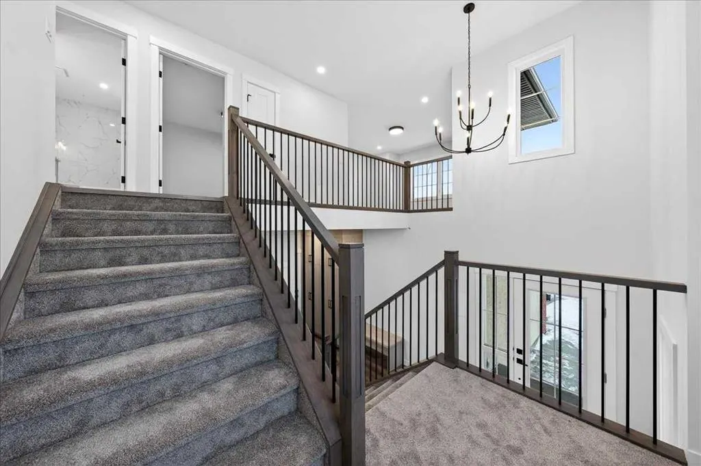 3 Lakewood Way