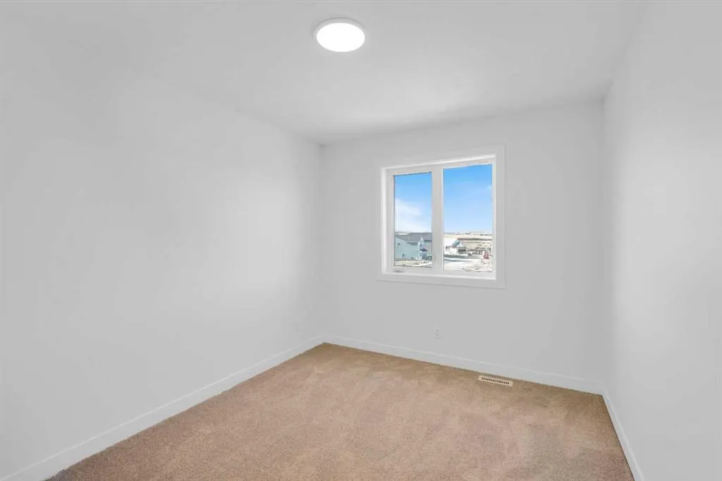 148 Monarch Bend