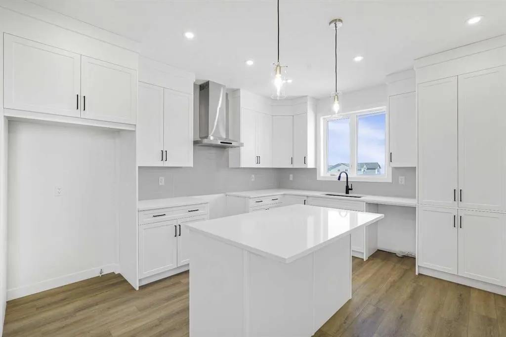 148 Monarch Bend