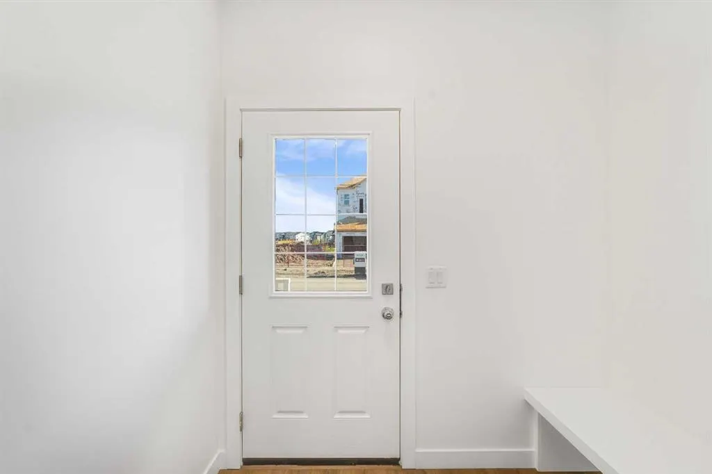 148 Monarch Bend