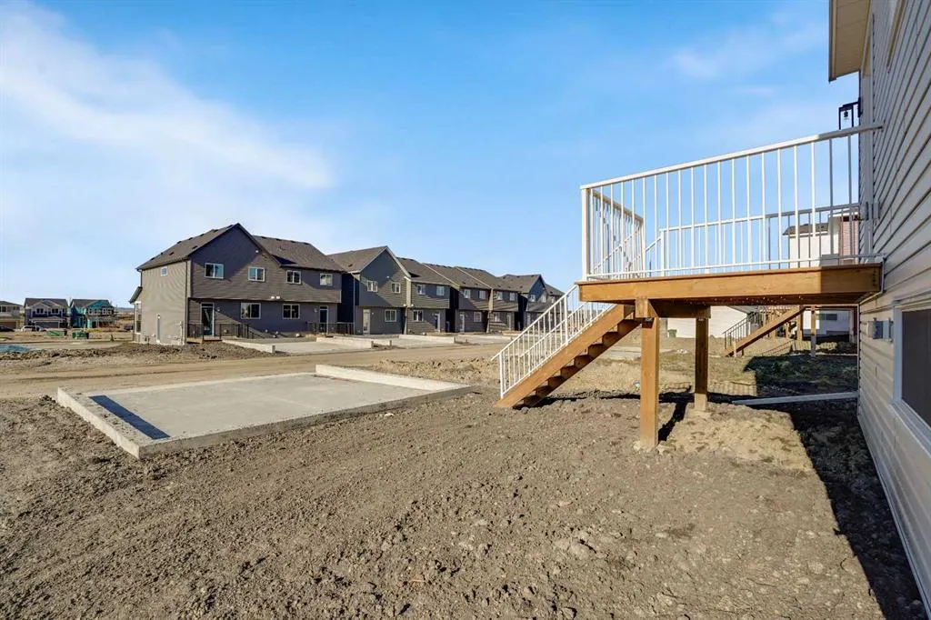 148 Monarch Bend