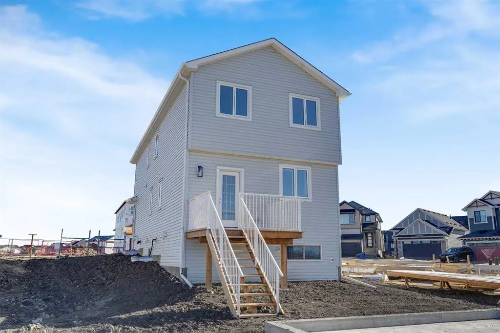 148 Monarch Bend
