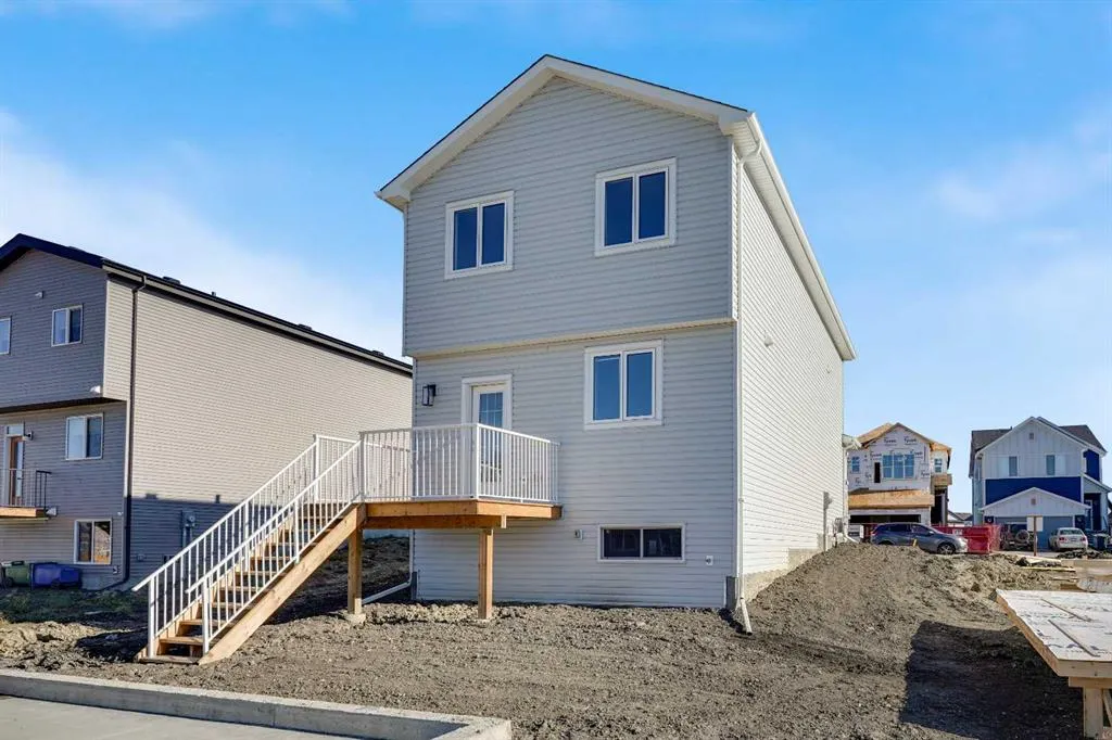 148 Monarch Bend