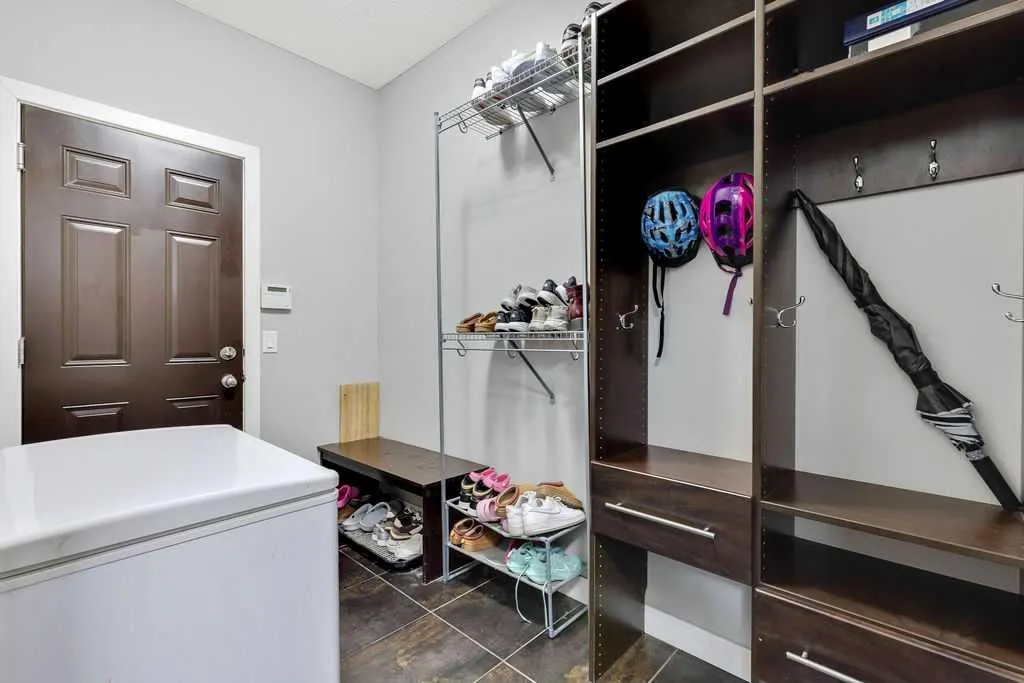 87 Brightonstone Passage SE
