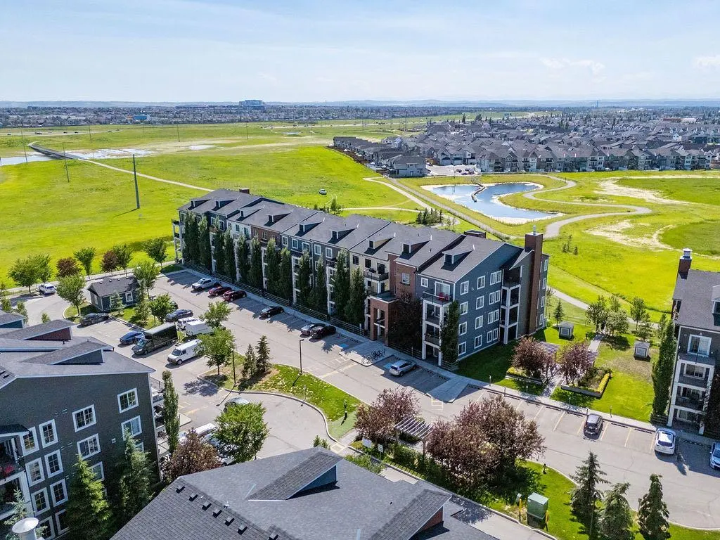 99 Copperstone Park SE #3209