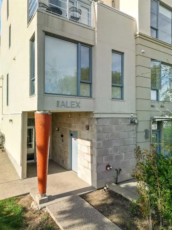 1611 28 Avenue SW #103