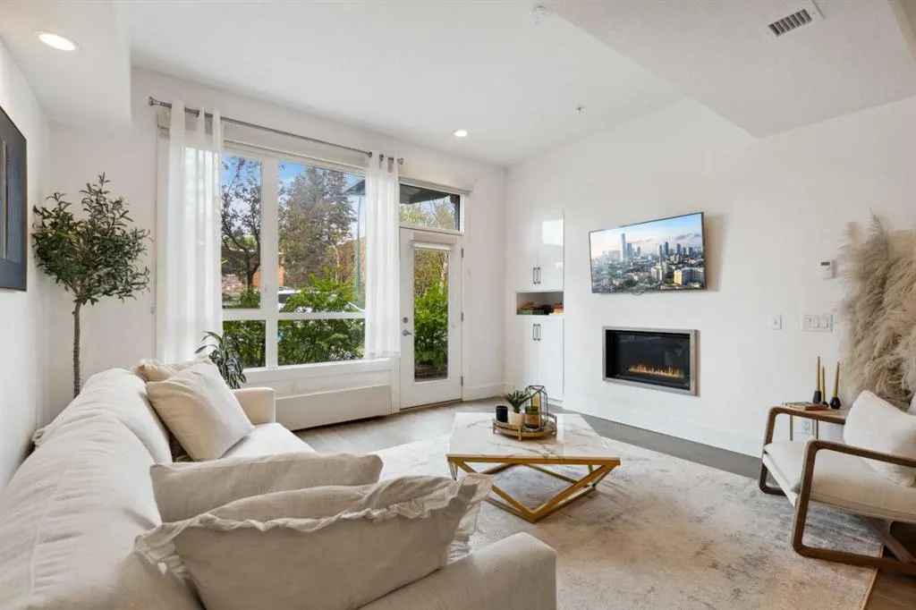 1611 28 Avenue SW #103