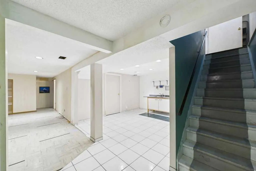 28 Franklin Drive SE