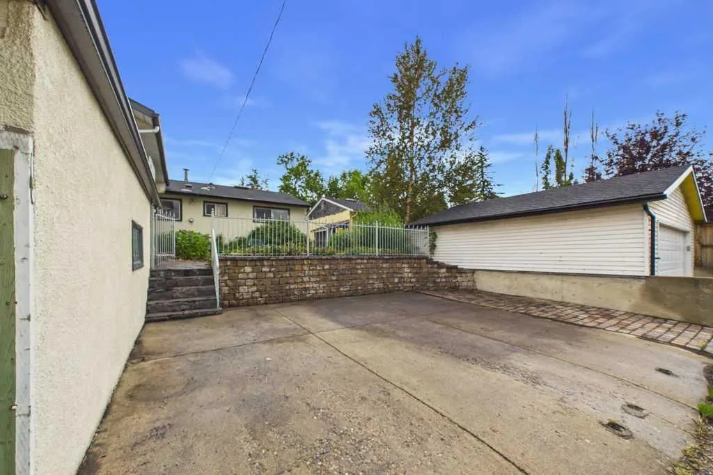 28 Franklin Drive SE
