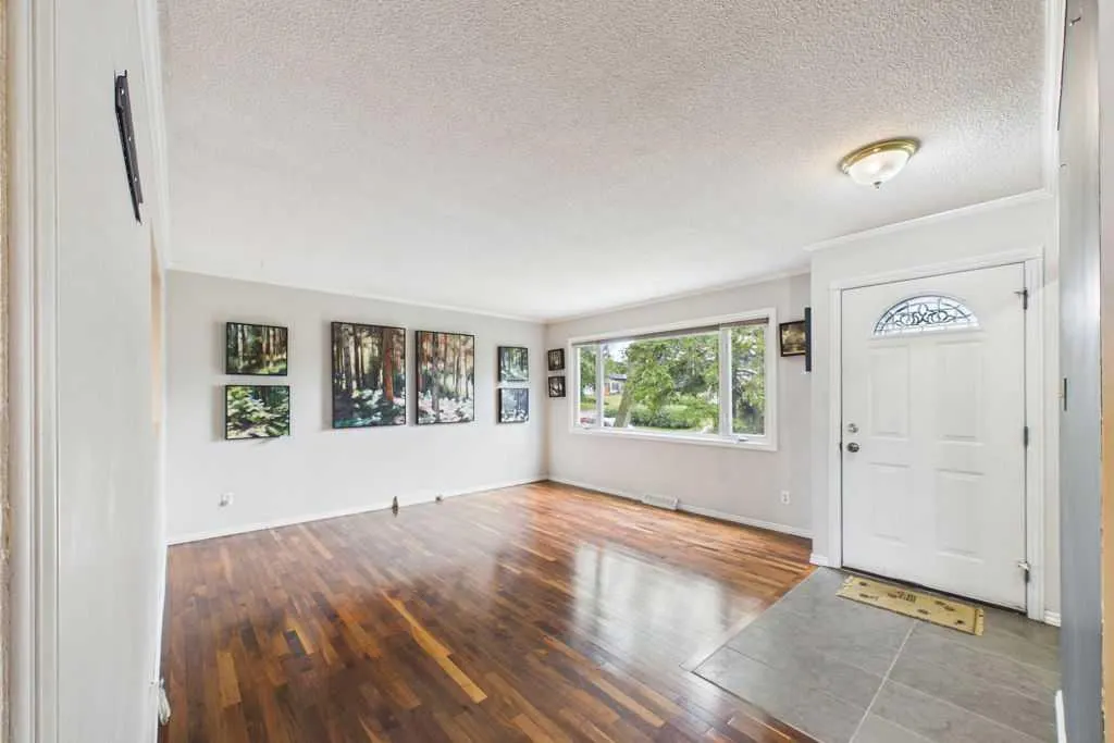 28 Franklin Drive SE