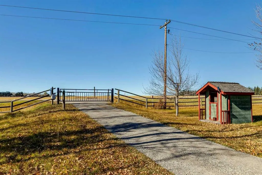 250032 Range Road 32
