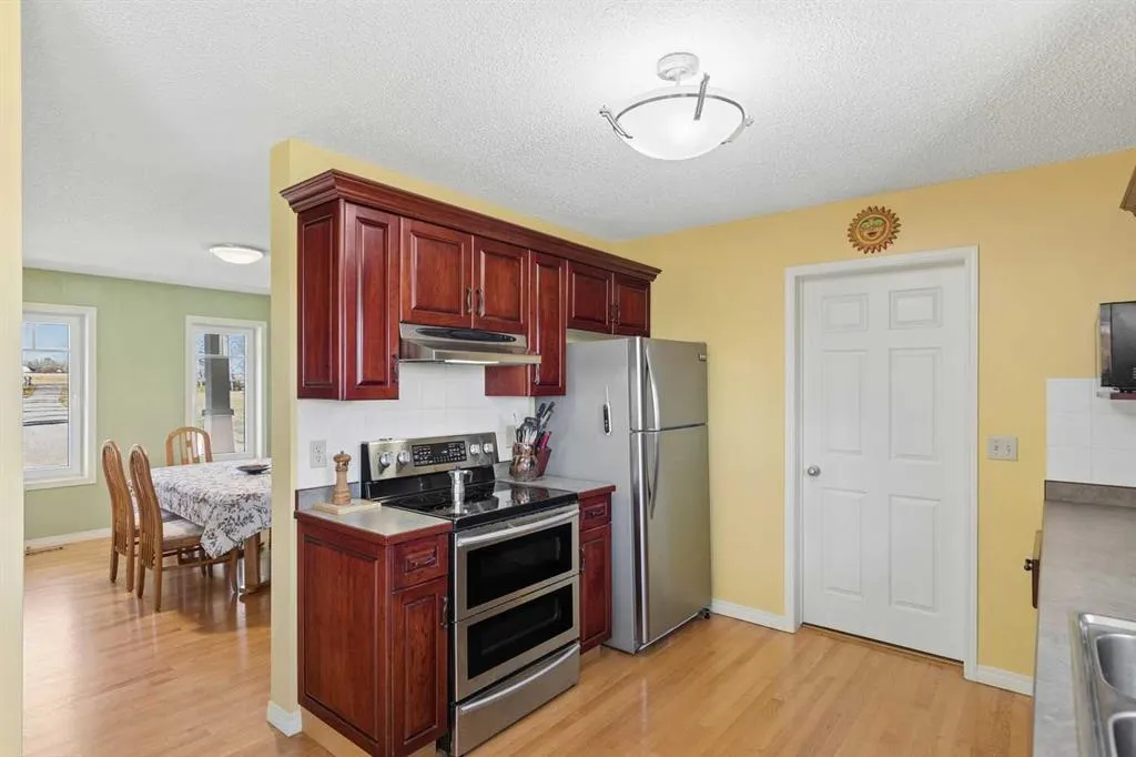 250032 Range Road 32