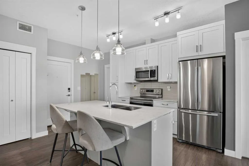 10 Walgrove Walk SE #217