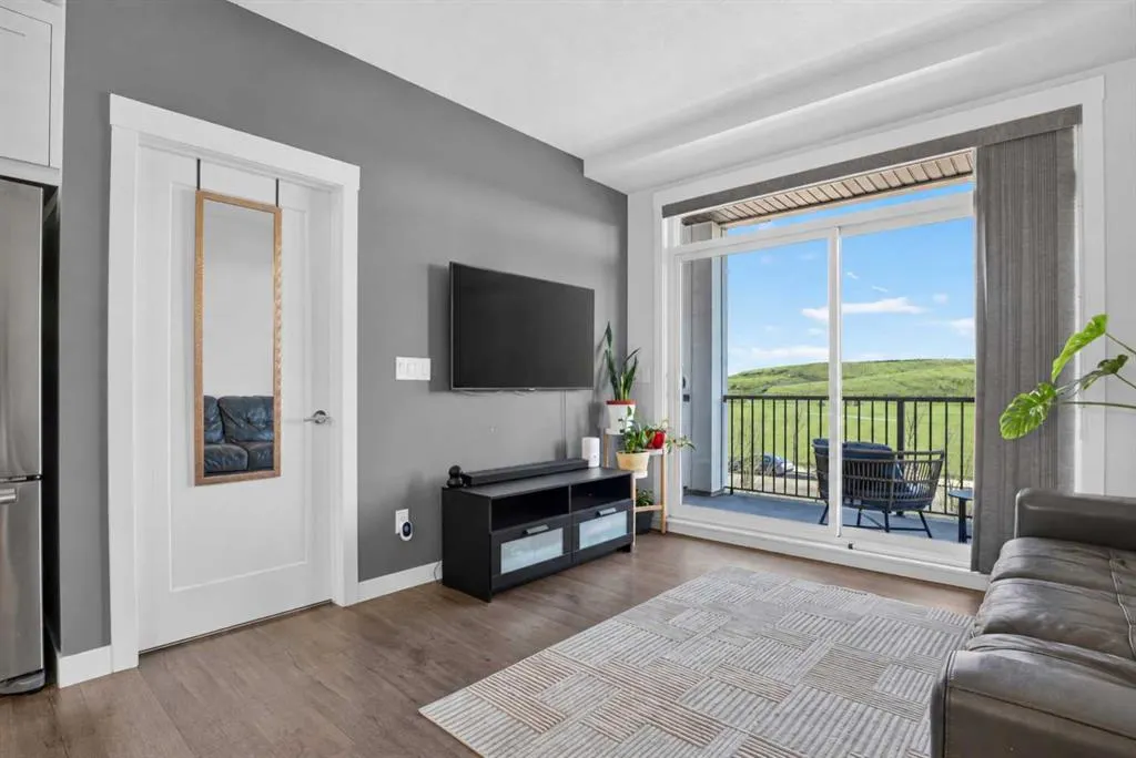 10 Walgrove Walk SE #217