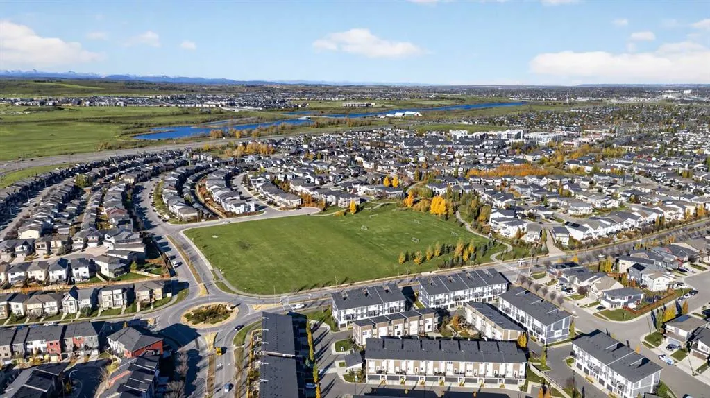 10 Walgrove SE #217