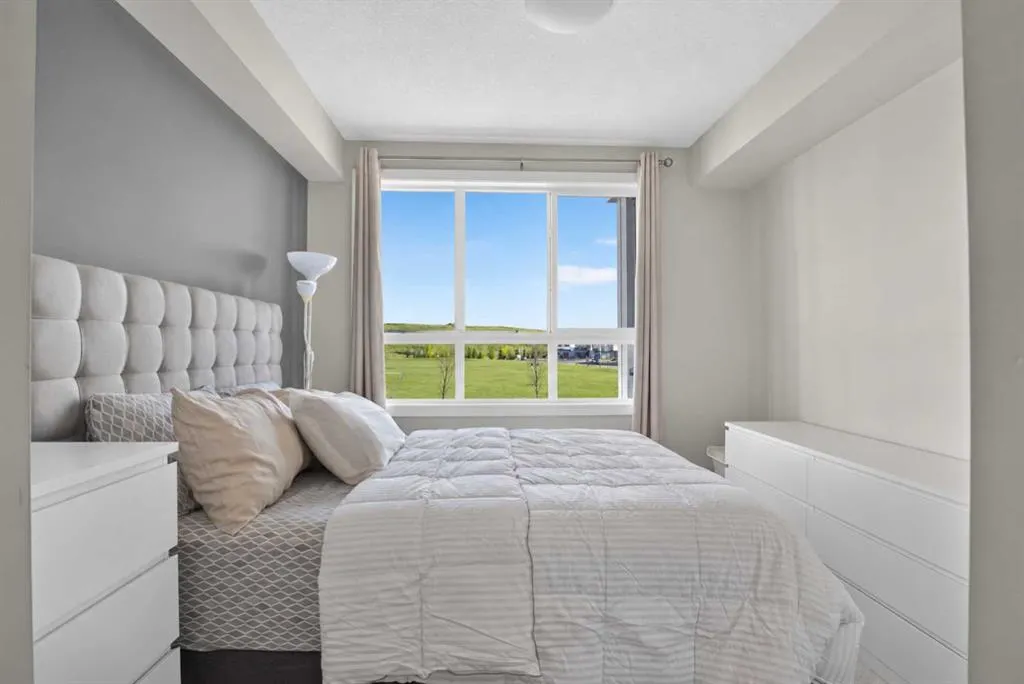 10 Walgrove SE #217