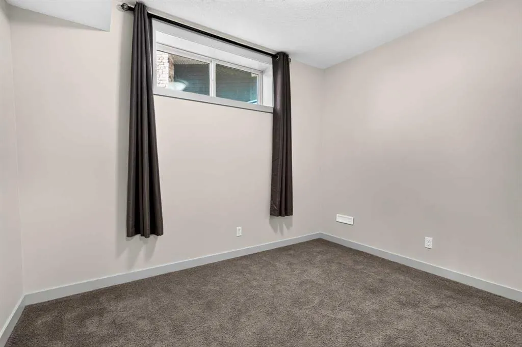 78 Cranarch View SE