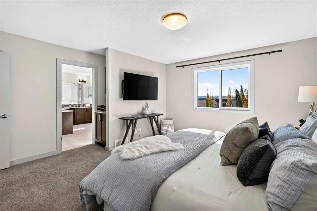 78 Cranarch View SE