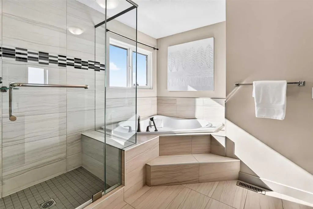 78 Cranarch View SE