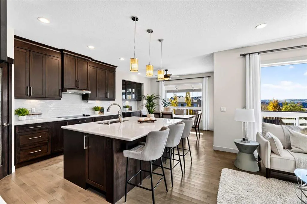 78 Cranarch View SE