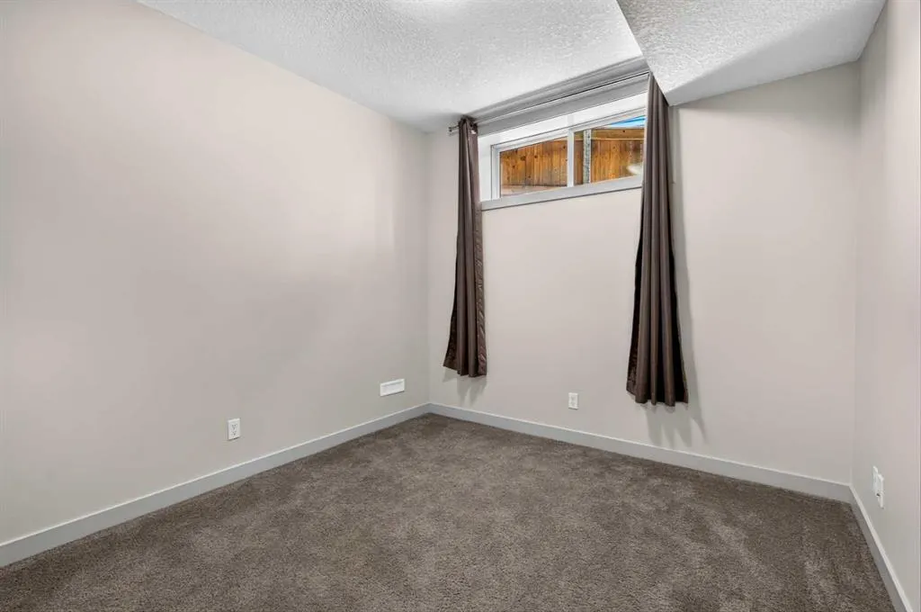 78 Cranarch View SE