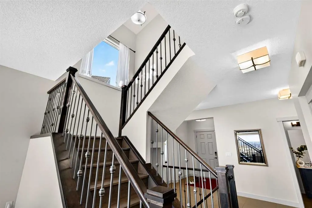 78 Cranarch View SE
