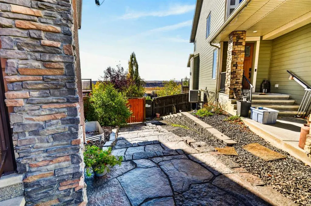 78 Cranarch View SE
