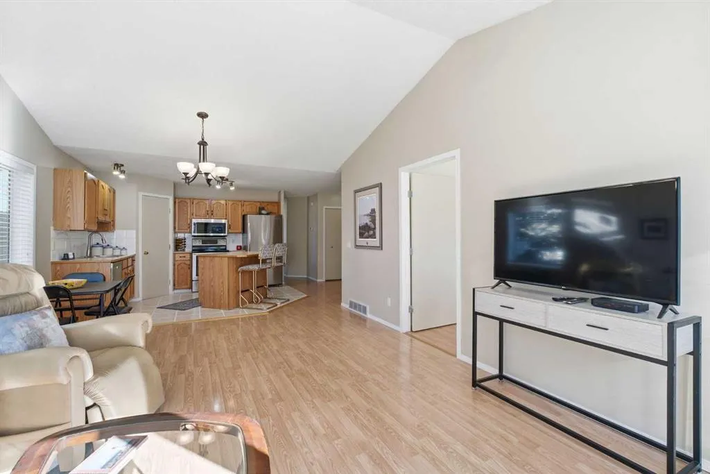 110 Somervale Point SW