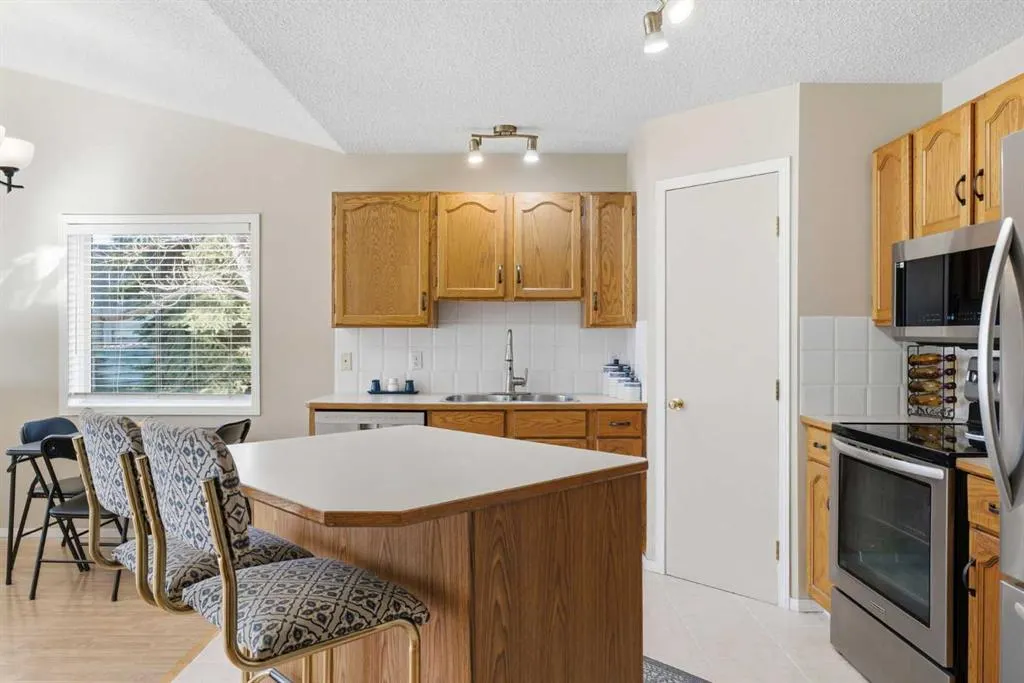 110 Somervale Point SW