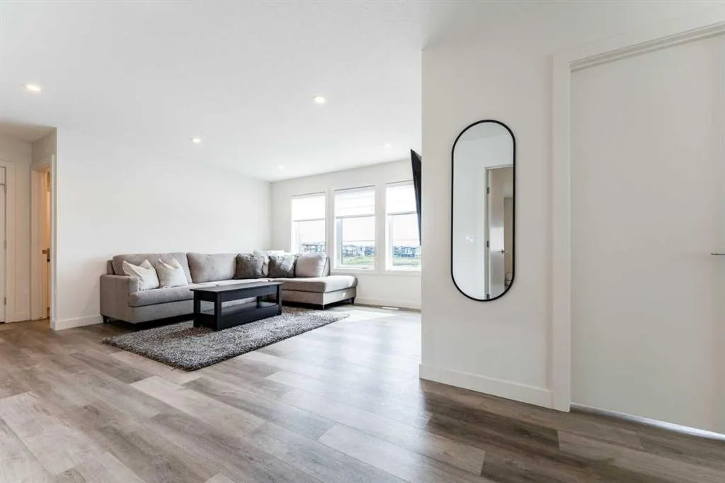 64 Waterford Terrace