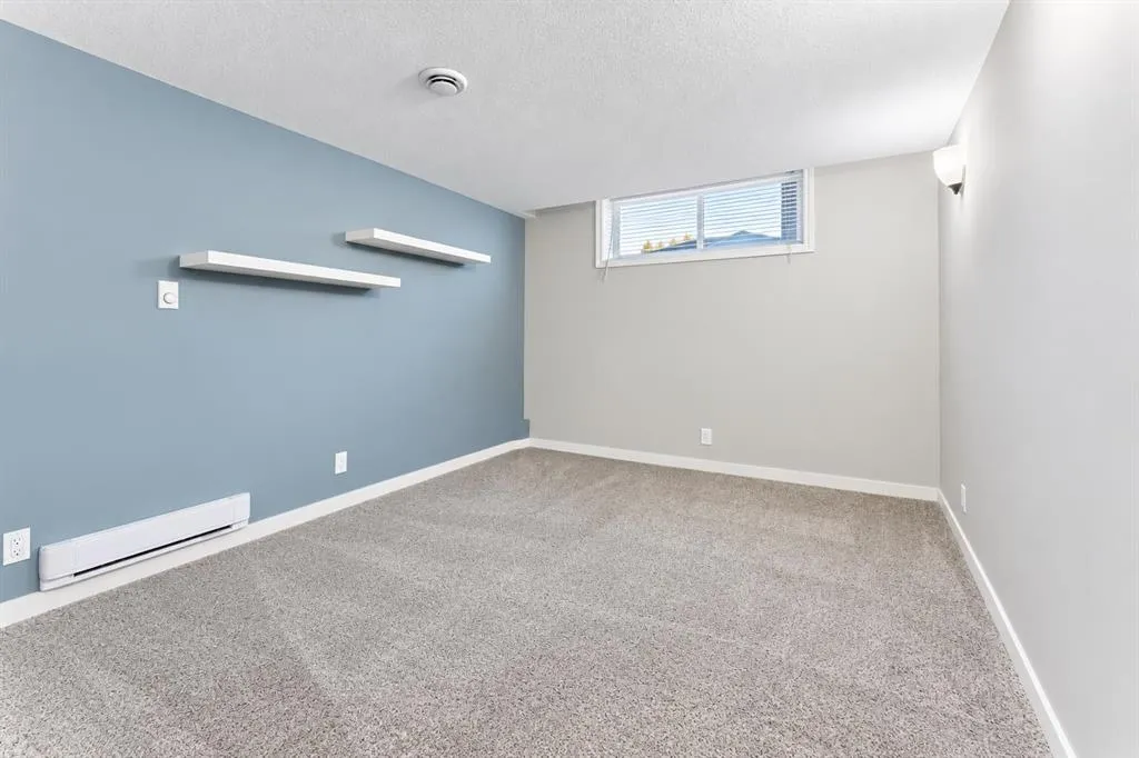 51 Chapalina Terrace SE