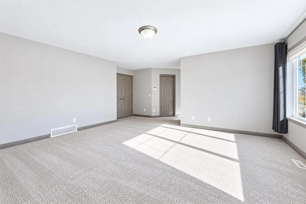 51 Chapalina Terrace SE