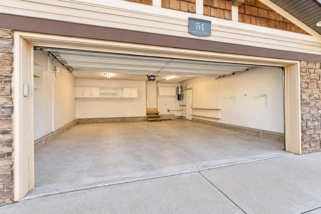 51 Chapalina Terrace SE