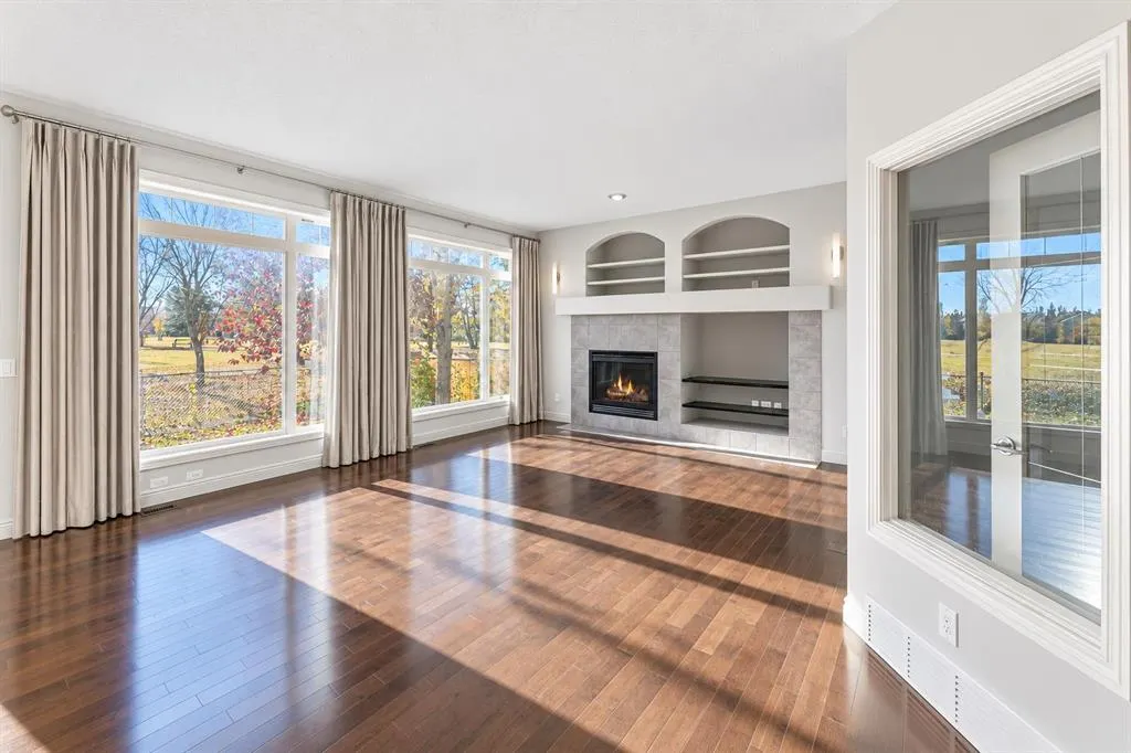 51 Chapalina Terrace SE