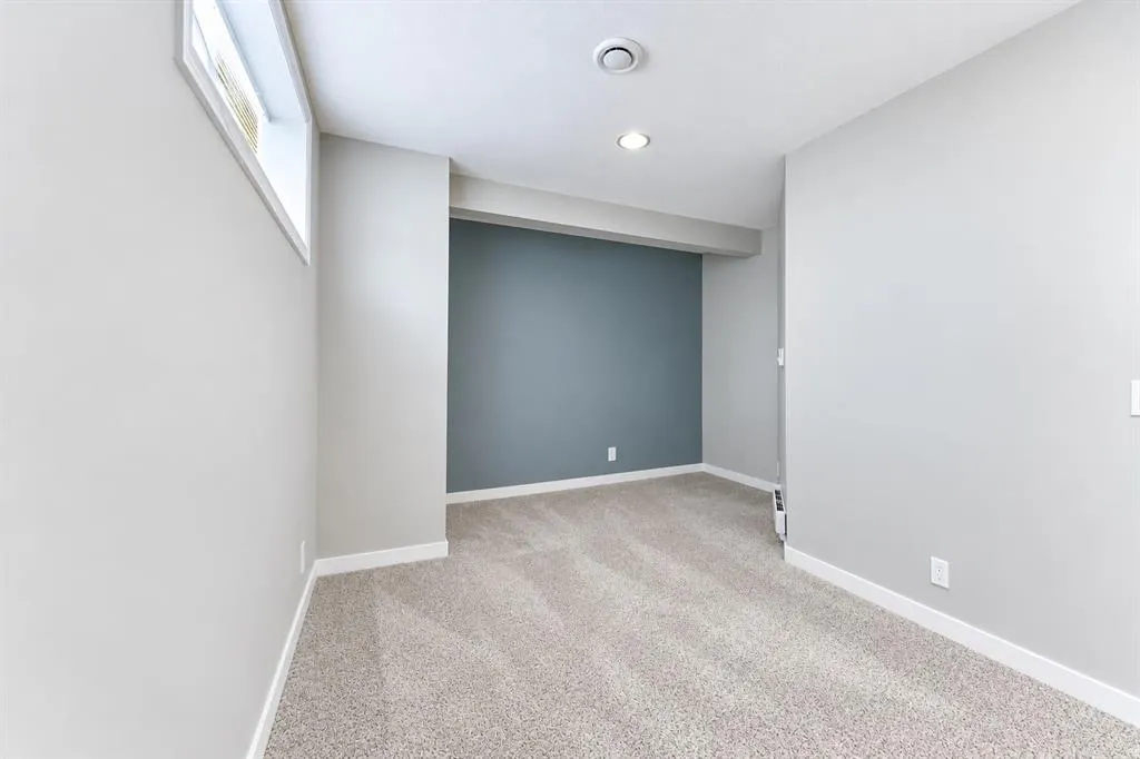 51 Chapalina Terrace SE